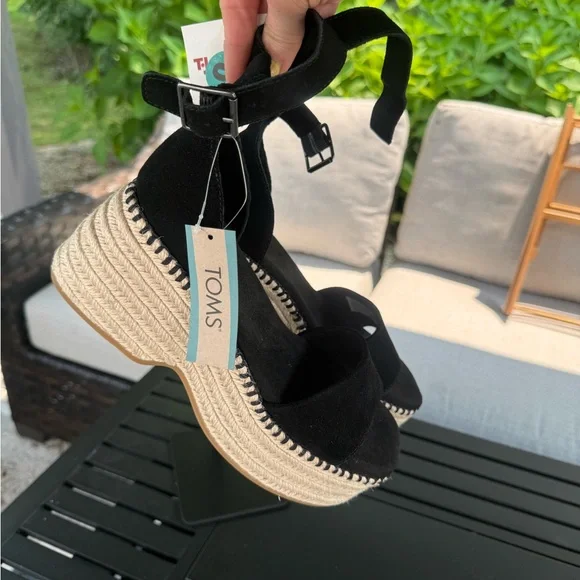 Tom’s LAILA black suede platform wedges - Picture 6 of 6